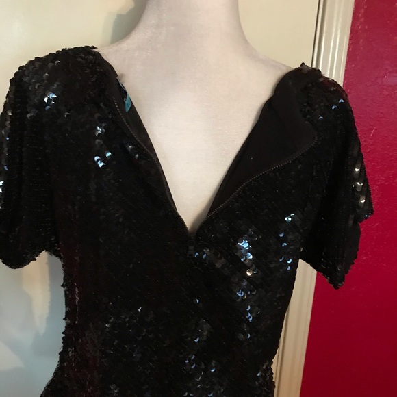 Alice & Olivia Sequin Top - Picture 5 of 10